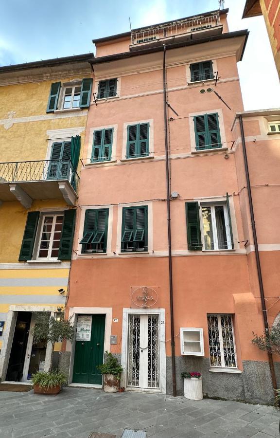 Elegante Stanza Rossa Mottino23 Bed & Breakfast Lerici Bagian luar foto